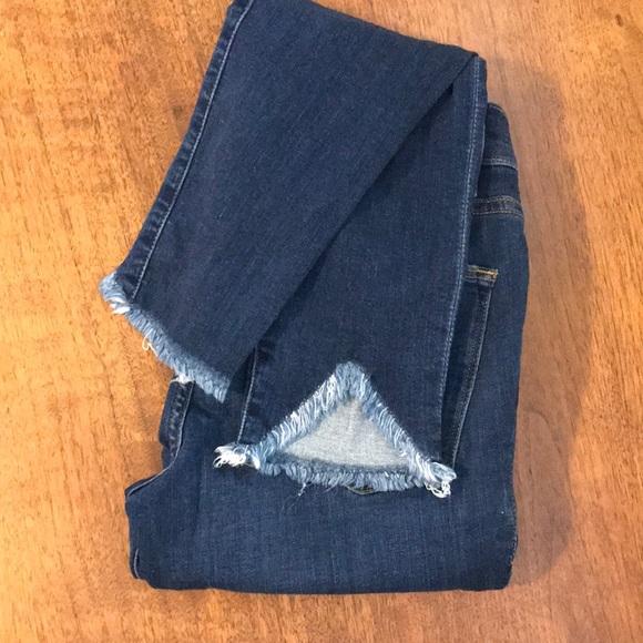 Frame Le High Triangle Selma Raw Hem Jeans - Picture 11 of 11